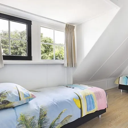 Notariswoning, Geen Tv, 8 Pers. נונספייט